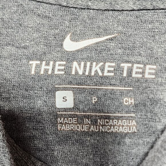 Nike‎ Gray Logo Tee Shirt Mens Size S Short Sleeve Made In Nicaragua - Picture 4 of 7